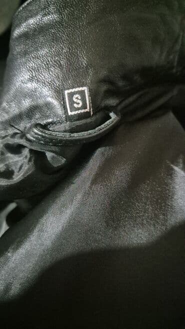 dəri jaket: Qara dəri gödəkçə – ölçü S - Material: təbii dəri hamar, parlaq — 1