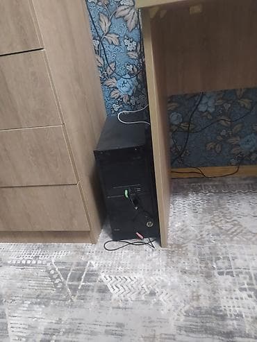 lg: Masaüstü kompüter seti Tərkib: - LG monitor (təxminən 22–24") – nazik — 3