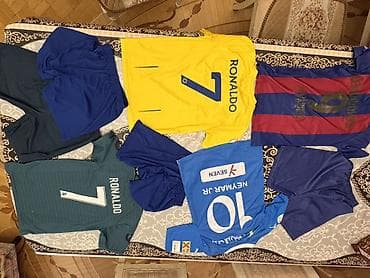 topdan paltar satisi: Uşaq dəsti, Oğlan üçün, 7 - 8 yaş, Nike — 8