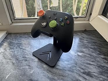 Oyun pultu üçün masaüstü metal stend - Universal uyğunluq: Xbox at lalafo.az Oyun pultu üçün masaüstü metal stend - Universal uyğunluq: Xbox