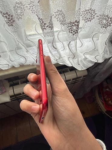 iphone ekran sekli: IPhone 8, 64 GB, Qırmızı, Barmaq izi — 6