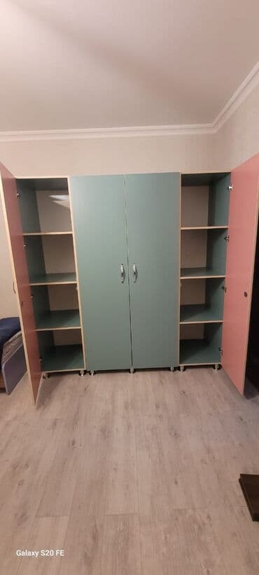 təzə dolablar: İşlənmiş, Açılan, 4 qapılı Düz dolab, Qarderob, paltar dolabı, Azərbaycan — 2