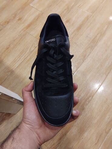 bot ayaqqabı: Tom Ford kişi krossovkası - Model: Tom Ford low-top sneaker - Rəng — 4