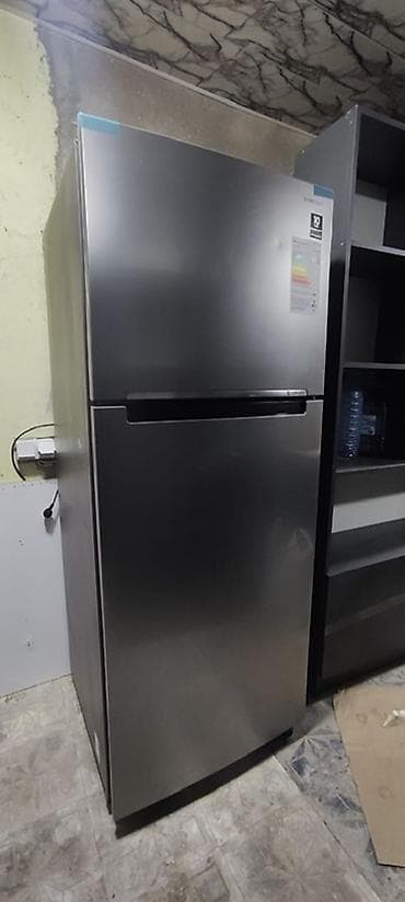 vitrin dolab: Mağaza üçün vitrın/raf sistemi - Material: laminat/LDSP (tünd boz — 6