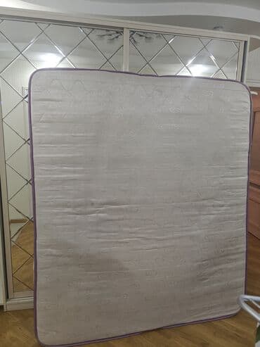 Masalar və oturacaqlar: İşlənmiş, Sadə matras, İki nəfərlik — 2