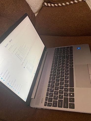 hp laptop 17 ca0011ds: HP noutbuk - Model: HP (gümüşü korpus, tam ölçülü klaviatura, ayrı — 4