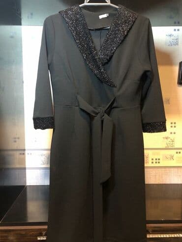 44 razmer 15 manat 1 dəfə geyilib