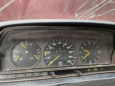 Mercedes-Benz W124, Orijinal