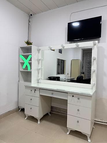 salon üçün divanlar: Make up guzgu 200azn ela veziyyetde unvan Mehdiabad kod9134 (Lx) — 1