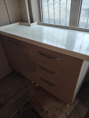 Mətbəx alt dolabı və süni daş stolüstü - Ölçü: təxmini 120 sm en, 60