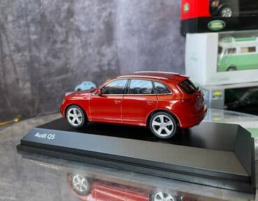 metbex tavan modelleri: Коллекционная модель AUDI Q5 MJ facelift volcano red 2013 Dealer — 23
