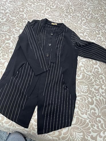 Костюмы: Hammısı 50 Azn. Tək tək isə 15 azn Qadın geyim dəsti – şık, ofis və — 3