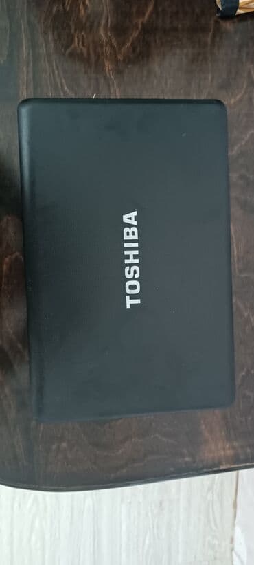 купить подержанный ноутбук: Toshiba noutbuk - Marka/model: Toshiba (15.6" təxminən ekran ölçüsü — 3