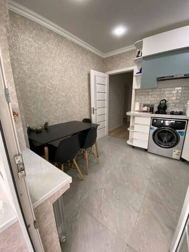 ist petrol tbilisi prospekti: Bakı, Yeni Günəşli Massiv D, 3 otaqlı, Köhnə tikili, m. Xalqlar Dostluğu, 80 kv. m — 11