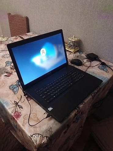 ASUS noutbuk Texniki xüsusiyyətlər: - Ekran: 15.6" - Prosessor: Intel