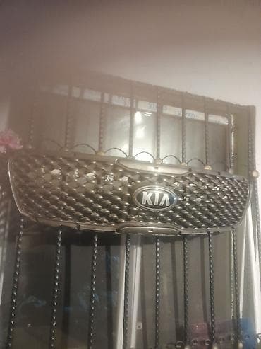 KIA markalı avtomobil üçün ön radiator barmaqlığı (raşotka)