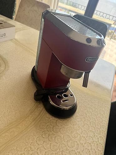 Кофемашина Delonghi, Полуавтоматическая, С капучинатором