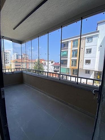 bayraq sekili: Balkonlar üçün sürüşən və qatlanan şüşə sistemlərinin (cam balkon) — 5