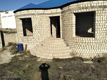Həyət evləri və villalar: Satılır: yarımçıq tikili fərdi yaşayış evi. Maklerlər narahat etməsin — 10