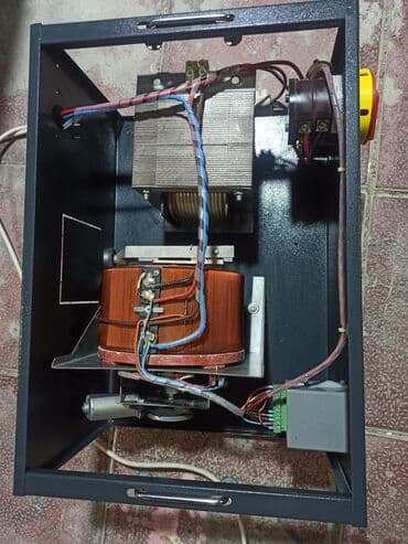 Generatorlar: 220V gərginlik tənzimləyicisi, rəqəmsal displey və Çetinkaya markasına — 2