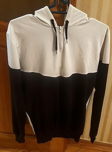 30 de facto sweatshirt: İki rəngli kapüşonlu svitşot - Dizayn: Üst hissəsi açıq krem/ağ, alt — 1