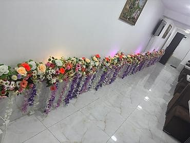 Təmizlik xidmətləri: Tədbir dekorasiyası üçün divarboyu çiçək kompozisiyası - Uzun ölçülü — 1
