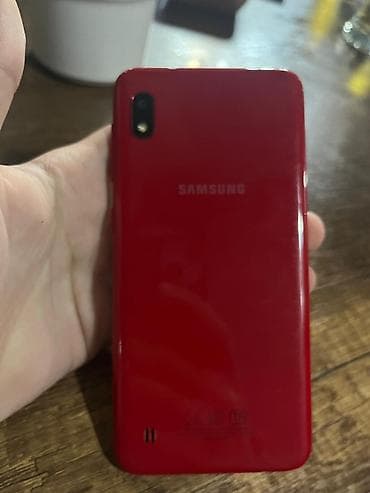 samsung s10 pulus: Samsung Galaxy A10, 32 GB, rəng - Qırmızı, İki sim kartlı — 2