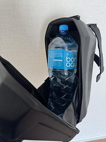 Sərt korpuslu velosiped üçün ön çanta 8L - Material: suya davamlı