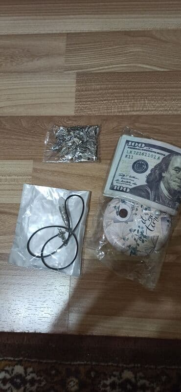 qizil uezuek type 1: Aksesuarlar — 2