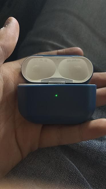 Apple AirPods Pro (MagSafe Charging Case) qulaqlıq qutusu Məhsul — 4