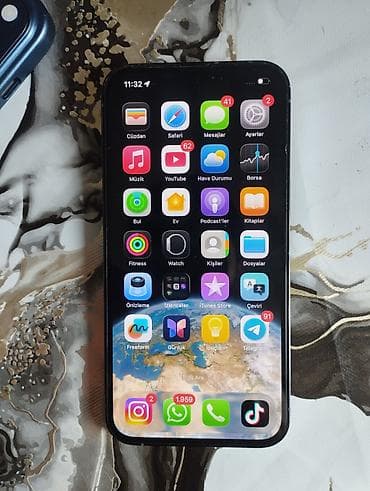 13 pro maxs: IPhone 13 Pro, 256 GB, Sierra Blue, Simsiz şarj — 4