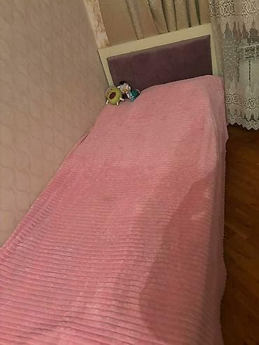 Çarpayı satılır matras daxil. Yeni kimidir. Qiymət: 120 AZN. Ünvan lalafo.az -da Çarpayı satılır matras daxil. Yeni kimidir. Qiymət: 120 AZN. Ünvan