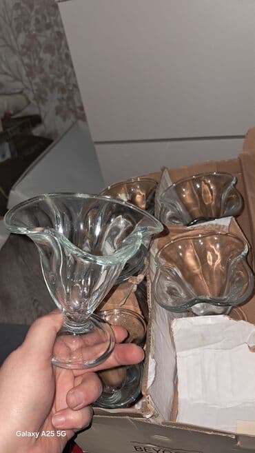 Daihatsu: Şüşə qablar və stəkanlar dəsti - Dondurma/kokteyl üçün şüşə qablardan at lalafo.az — 1 Daihatsu: Şüşə qablar və stəkanlar dəsti - Dondurma/kokteyl üçün şüşə qablardan — 1