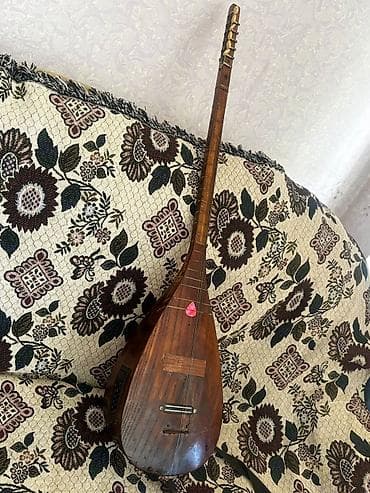 gibson gitara: Elektron gitara, 6 sim, İşlənmiş, Ünvandan götürmə — 3