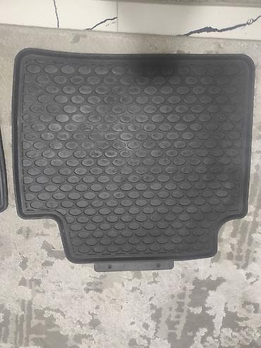 arxa most: Avtomobil üçün ayaqaltı, Rezin, Kia — 4