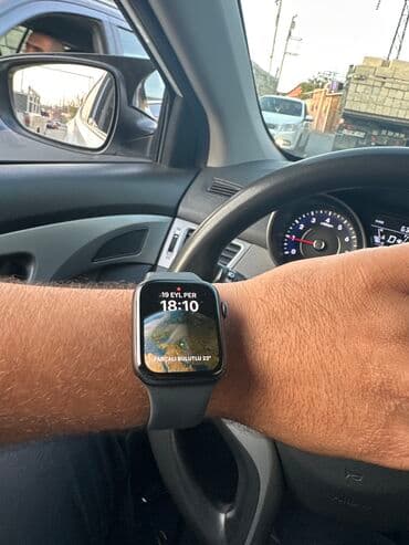 Saat dəstləri: İşlənmiş, Smart saat, Apple — 1