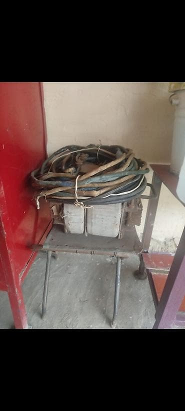 Сантехника: Б/у Сварочный аппарат Электродная, Самовывоз — 1