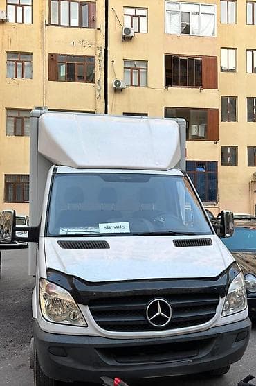 yük taksi: Yükdaşıma xidməti - Ağ rəngli, iri həcmli furqon kuzov(4.30 m — 2