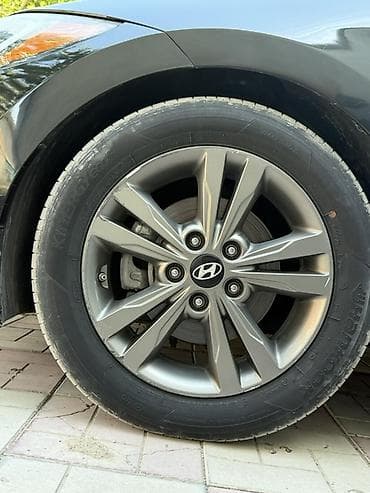 telebe paneli nu: Hyundai orijinal yüngül lehimli disklər və şinlər dəsti - Markalı — 2