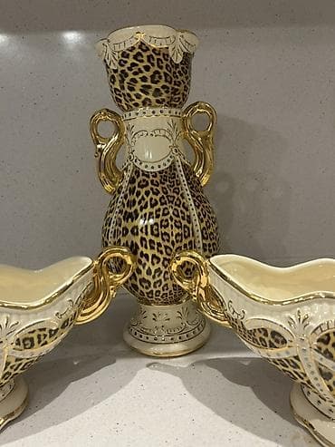 qab qacaqlar: Leopar naxışlı keramika dekor dəsti - Tərkib: 3 hissə — 1 ədəd böyük — 5