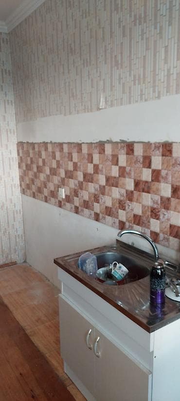 zabratda kiraye: Mənzil tam təmirlidi.kombi,isti pol,həyətdə əlavə olaraq əl damı və — 5