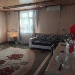 5 mkr satilan evler: 4 otaqlı, 220 kv. m, Kredit var, Orta təmir — 18