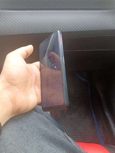 kamere: Realme C33, rəng - Qara, Barmaq izi — 3