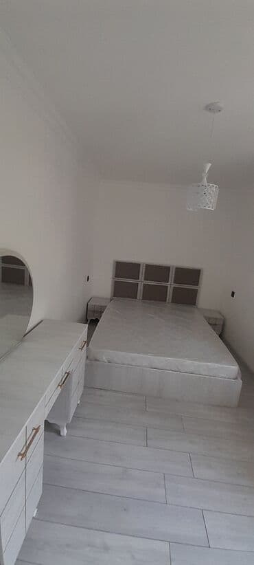 orbita mtk ev satilir: Bakı, 8-ci kilometr, 2 otaqlı, Köhnə tikili, m. Qara Qarayev, 42 kv. m — 3