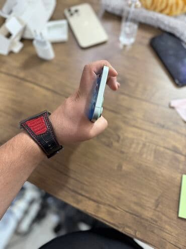 iphone 5s qiyməti: IPhone 15 Plus, 128 GB, Alpine Green, Zəmanət — 4