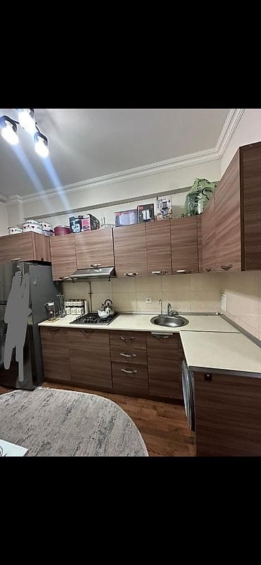 belleza mebel: 🐞Mətbəx mebeli satılır 450₼. Ölçü bəlli deyil. Üzərində qaz moyka və — 1