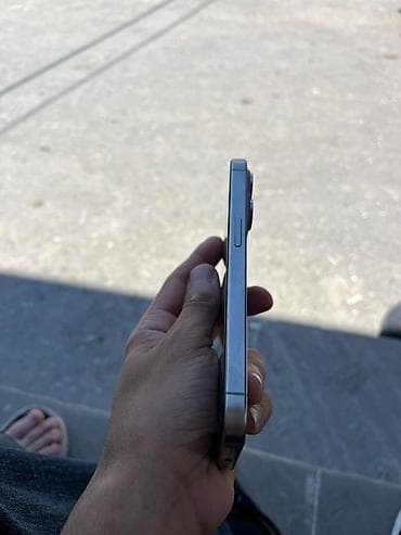 iphone 30: IPhone 15 Pro, 128 GB, Natural Titanium, Barmaq izi, Face ID — 3