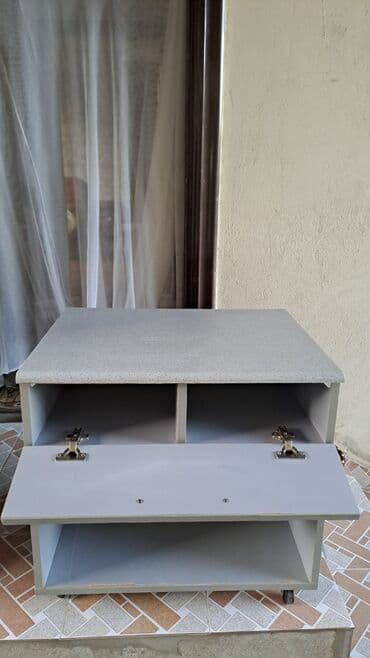 Boşqablar: İşlənmiş, Dəhliz dolabı — 2