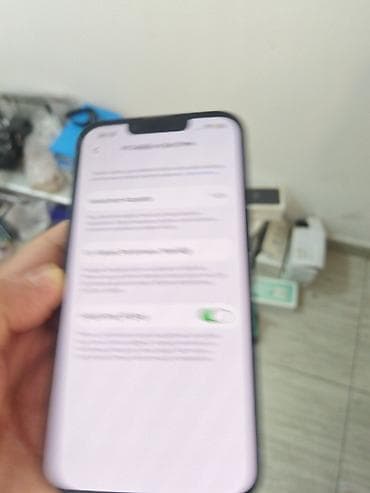 philips xenium 9@9h: IPhone 11 Pro, Qara, Face ID — 2