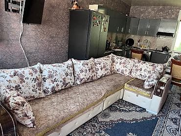 Künc divan, Bazalı, Parça